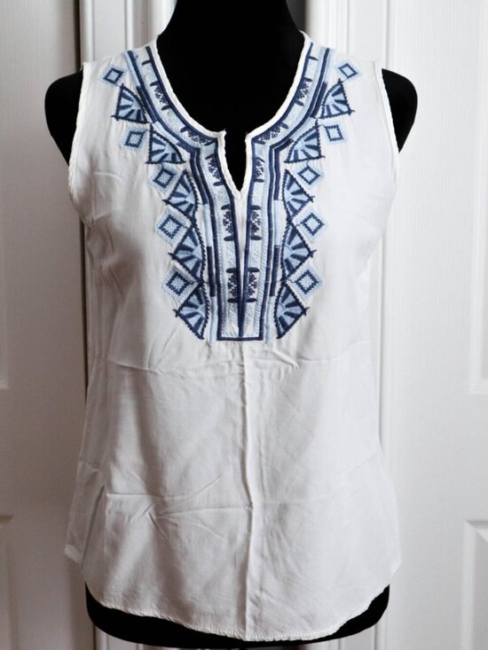 Solitaire Tops - Solitaire Embroidered Tank Top Boho Festival Women's Sz Medium Blue & White